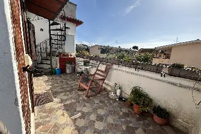 Villa in vendita, Via Dora Baltea, Pomezia