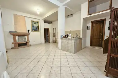Villa Plurifamiliare in vendita, Via Oceano Atlantico, Pomezia