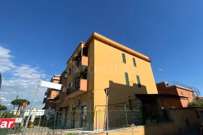 Casa in vendita, Via della Rustica, Roma