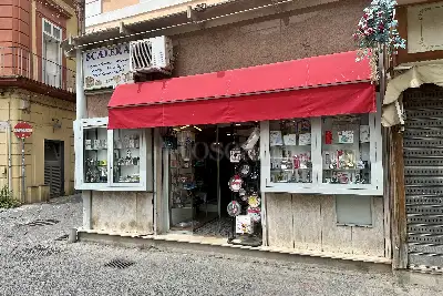 Negozio in vendita, Via San Giovanni, Caserta