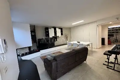 Villa Plurifamiliare in vendita, Viale Hugo Pratt, Roma