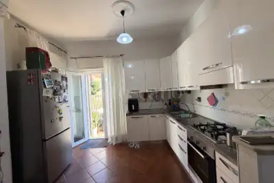 Casa in vendita, Via Rumenia, Pomezia