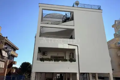 Casa in vendita, Via della Tecnica, Pomezia