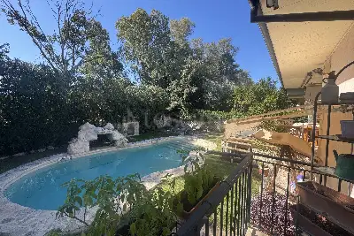 Villa in vendita, Via Torcegno, Roma