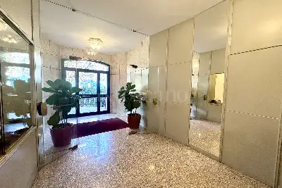 Casa in vendita, Ad.ze P.zza Duse-Viale Majno, Milano