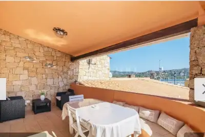 Casa Indipendente in vendita, Via Elba, Arzachena