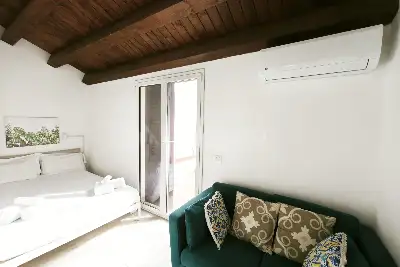 Palazzo in vendita, Via Madonna della Volta, Palermo