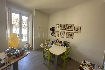 Casa in vendita, Via Piermarini 6, Milano