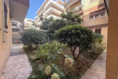 Casa in vendita, Corso Duca di Genova, Roma