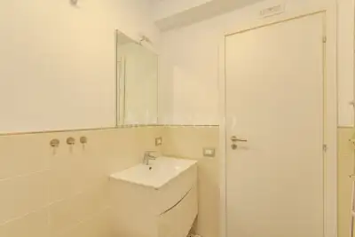 Ufficio in vendita, Via Raffaele Battistini, Roma