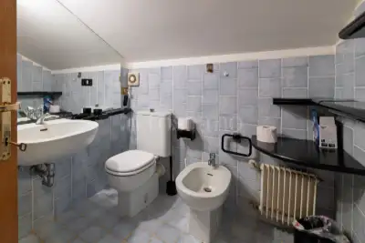 Villa in vendita, Via Torre Pellice, Roma