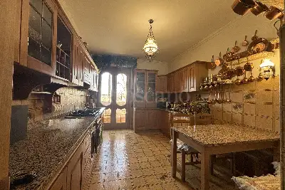 Casa in vendita, Via San Vigilio , Milano