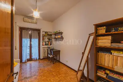 Casa in vendita, Via Vincenzo Ussani, Roma