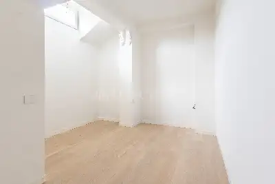 Casa in vendita, Via Giulio Uberti, Milano