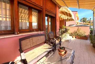 Villino a Schiera in vendita, Via Duca d'Aosta, San Giovanni la Punta