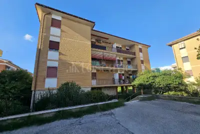 Casa in vendita, Via Varese, Anzio