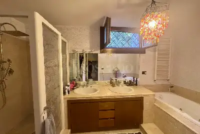 Villa in vendita, Via Torcegno, Roma