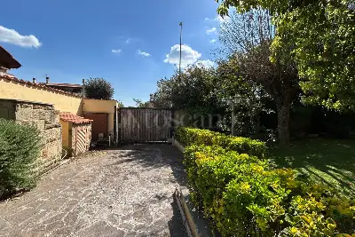 Villa in vendita, Via San Candido, Roma