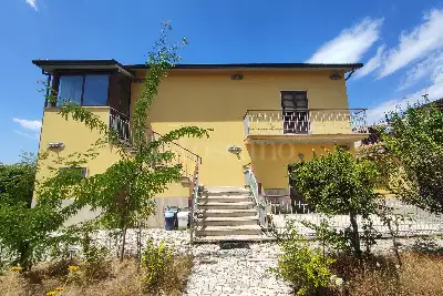 Casa Indipendente in vendita, Via Antica Arischia, L'Aquila