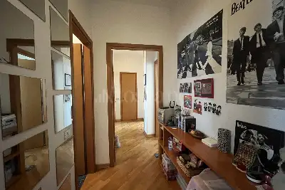 Casa in vendita, Via Giambellino, Milano