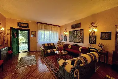 Villino a Schiera in vendita, Via Terpandro, Roma