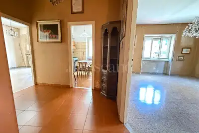 Casa in vendita, Via Edoardo Jenner, Roma
