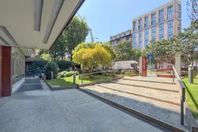 Casa in vendita, Viale Luigi Majno, Milano