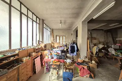 Laboratorio in vendita, Via Monte Baldo, Cantù