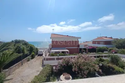 Villino a Schiera in affitto, Via dei Lillà, Anzio