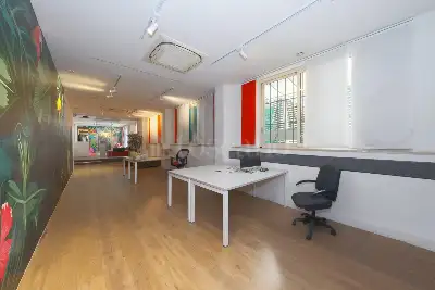 Attività Commerciale in vendita, Via Galla Placidia, Roma