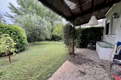 Villino a Schiera in affitto, Via Ceriale, Fiumicino