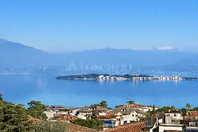 Villa Bifamiliare in vendita, Via Villa del Sole, Desenzano del Garda