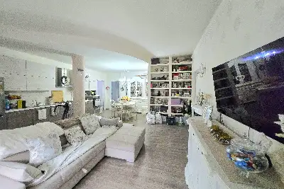 Casa in vendita, Via Giacomo Leopardi, Lumezzane