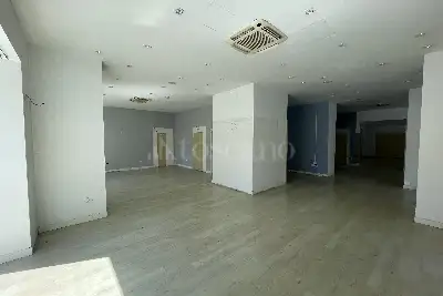 Negozio in vendita, Libertà-Iolanda , Catania