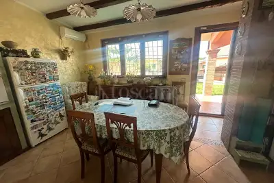 Villa in vendita, Via Afrodite, Pomezia