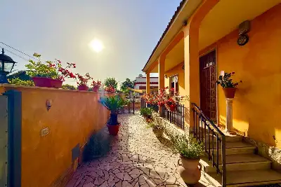 Casa Indipendente in vendita, Via Acquapendente, Nettuno