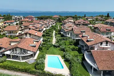 Attico in vendita, Via Benaco, Sirmione