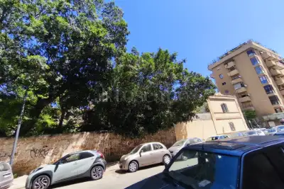 Palazzo in vendita, Via Domenico Costantino, Palermo