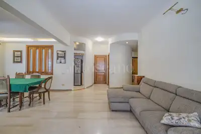 Casa in vendita, Via Vincenzo Ussani, Roma