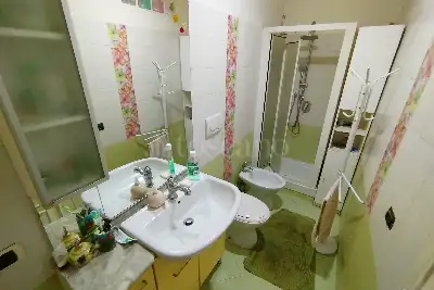 Casa in vendita, Via Montello, Aprilia