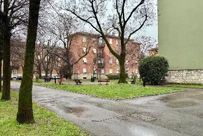 Casa in vendita, Via Mario Longhi, Brescia