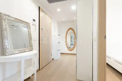 Casa in vendita, Via Carlo Farini, Milano