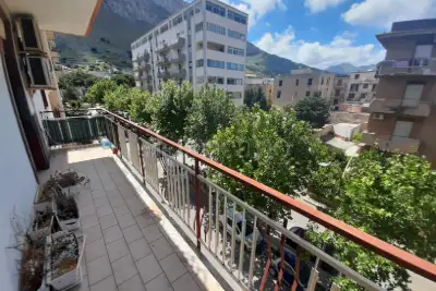 Casa in vendita, Via Giovanni Pascoli, Capaci
