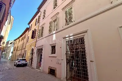 Casa in vendita, via lodovico aminale 10, Terni