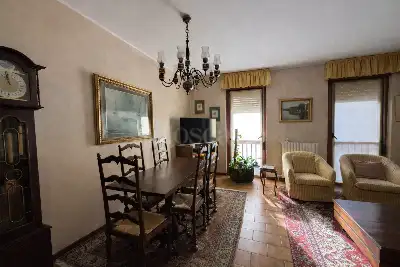 Casa in vendita, Piazza Alessandro Manzoni, Carnate