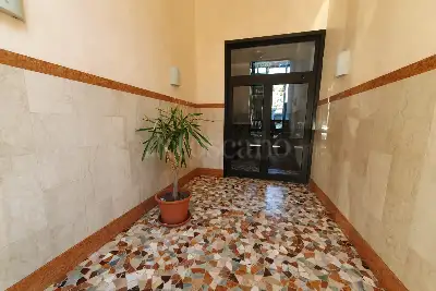 Casa in vendita, via Bellarmino, Milano