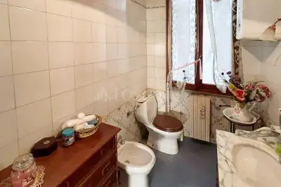 Casa in vendita, Via Ferrara, Prato