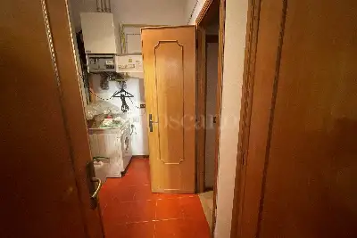 Negozio in vendita, Via Pier Crescenzi , Pomezia