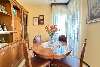 Casa in vendita, Via Lucerna, Milano