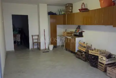 Casa in vendita, Via Degli Uliveti 34, Loreto Aprutino